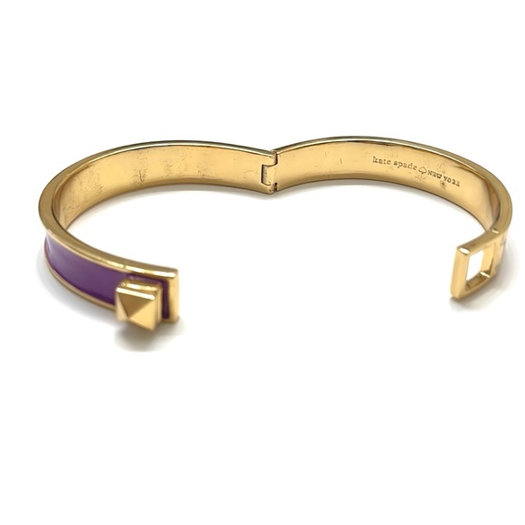 Kate Spade Purple Baja Rose Hinged Turn Lock Pyramid Bangle - Picture 6 of 8